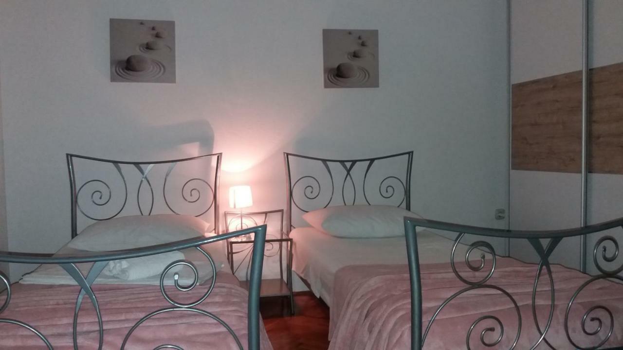 Apartman Teklic Kaštela Exterior foto